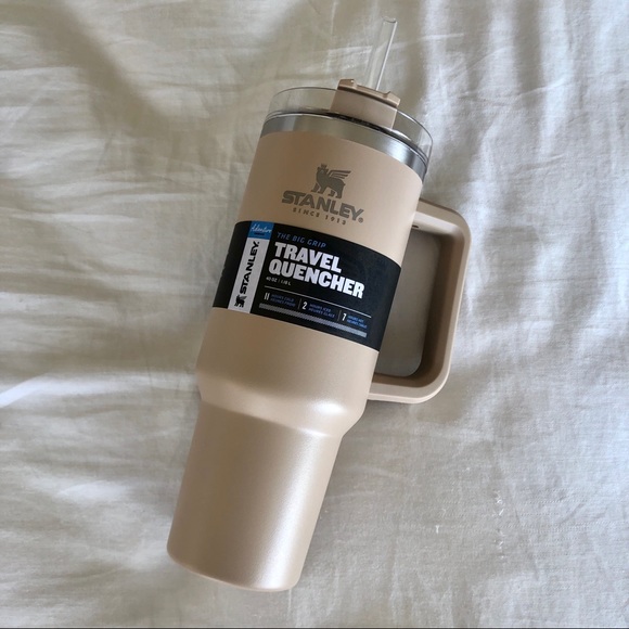 Stanley 40 oz Adventure Quencher Travel Tumbler - Picture 2 of 2